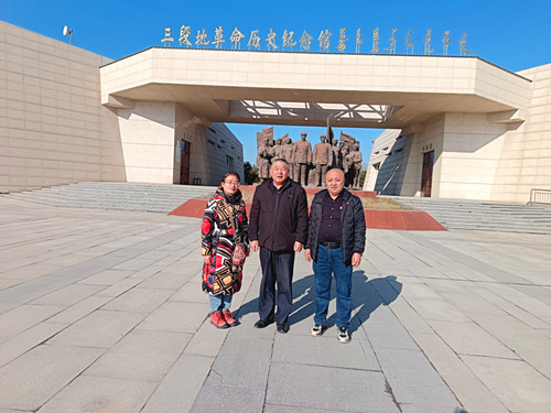 1734005704141191.jpg 2024年12月5日左起:张宏英、、张永升_副本.jpg