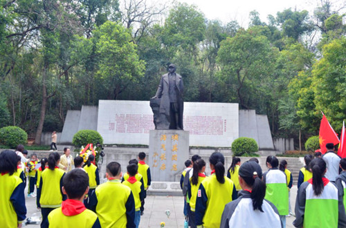 1743061623496946.jpg QQ20250327-154325_副本.jpg
